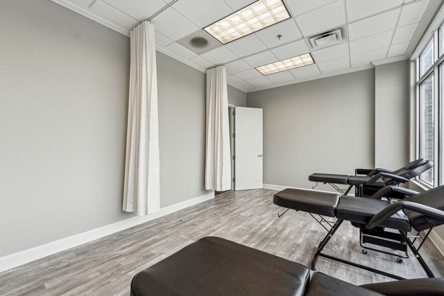 More Photos Of 1300 Peachtree Industrial Blvd, Suwanee Storefront Retail Office For Sale