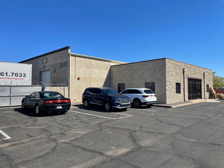 Primary Photo Of 3039-3045 S 46th St, Phoenix Industrial For Sale