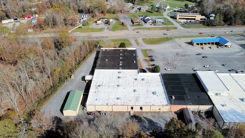 More Photos Of 1059 E Tri County Blvd, Oliver Springs Office Residential For Sale