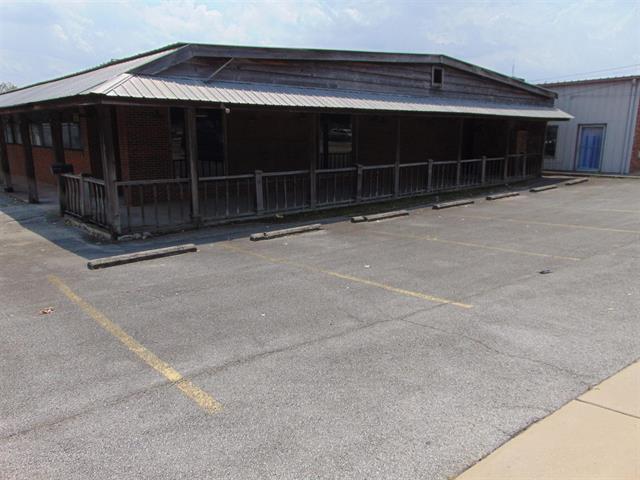 More Photos Of 1700 Lee St, Rogersville Specialty For Sale