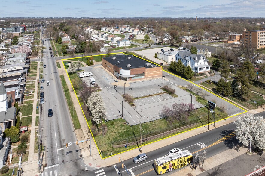 More Photos Of 2722 W 9th St, Chester Drugstore For Sale