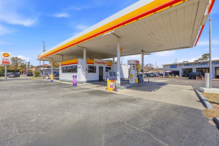 More Photos Of 2350 N Ponce De Leon Blvd, Saint Augustine Service Station For Sale