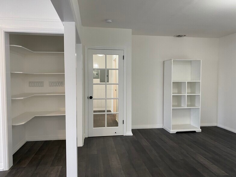 More Photos Of 617 S La Brea Ave, Los Angeles Storefront Retail Residential For Lease