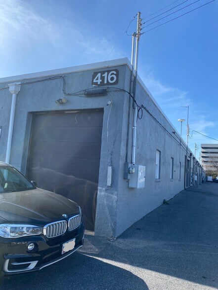 More Photos Of 416 N Stonestreet Ave, Rockville Warehouse For Lease
