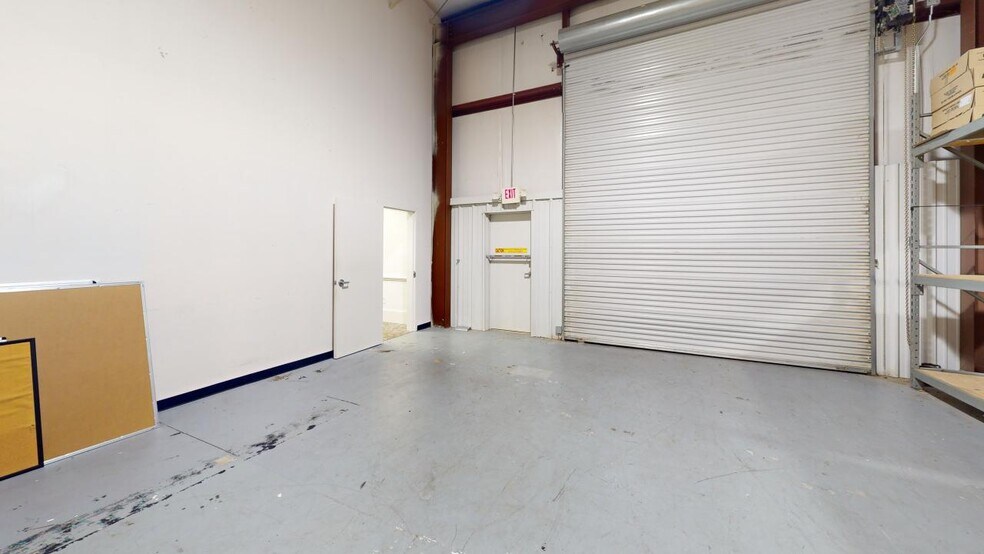 More Photos Of 430 Winkler Dr, Alpharetta Light Manufacturing For Sale