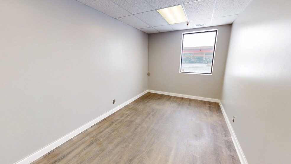 More Photos Of 7075 N 21st Ave, Hugo Industrial For Sale