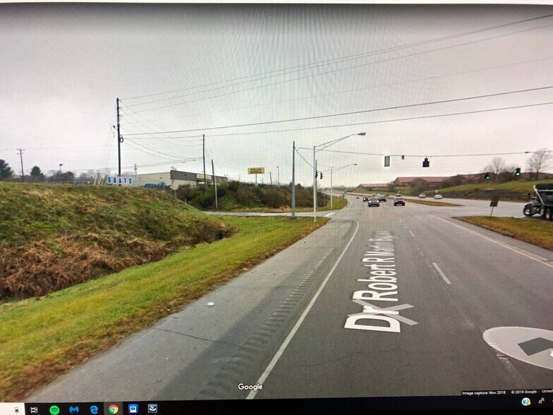 More Photos Of 193 Automotive Dr, Richmond Auto Dealership For Lease