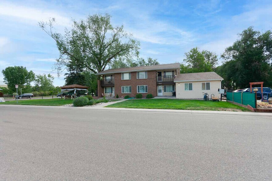 More Photos Of 101 Buckingham St, Fort Collins Apartments For Sale