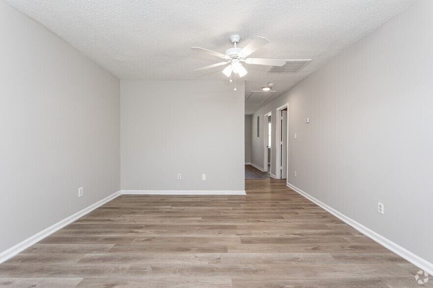 More Photos Of 1008 Blakely Ct, Albany Multifamily For Sale
