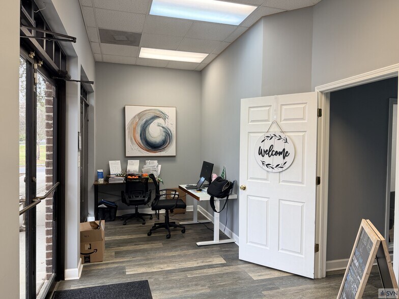 More Photos Of 119 Canal St, Pooler Office For Lease