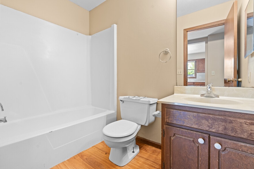 More Photos Of 1404-1508 Tippecanoe Dr, Warsaw Apartments For Sale