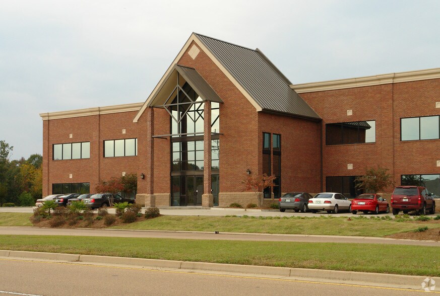 More Photos Of 625 Highland Colony Pky, Ridgeland Office For Lease