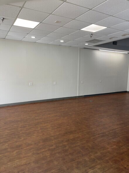 More Photos Of 5830 S Sherwood Forest Blvd, Baton Rouge Freestanding For Lease