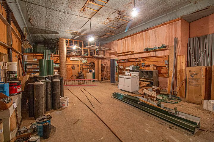 More Photos Of 155 W Main St, Aguilar Storefront Retail Office For Sale