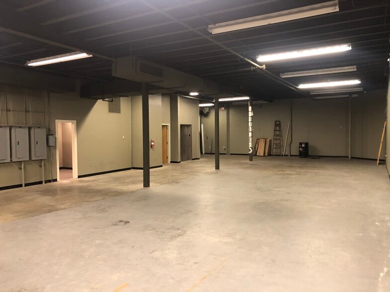 More Photos Of 127 Dyess Rd, Ridgeland Freestanding For Sale