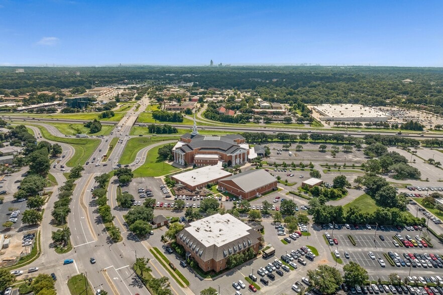 More Photos Of 3661 Dauphin St, Mobile Religious Facility For Sale