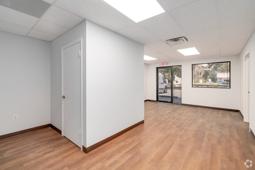 More Photos Of 3443-3479 Parkway Center Ct, Orlando Unknown For Lease