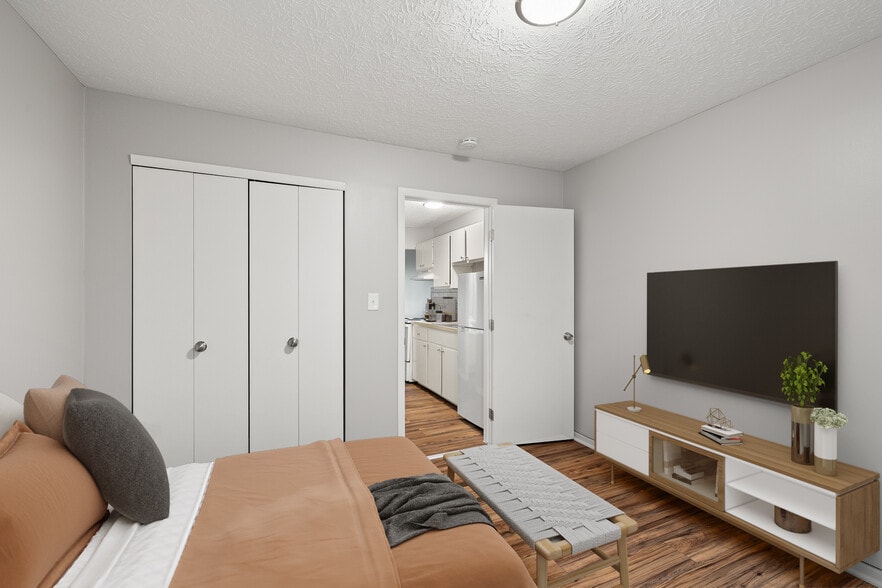More Photos Of 25 Oakdale Ave, Akron Apartments For Sale
