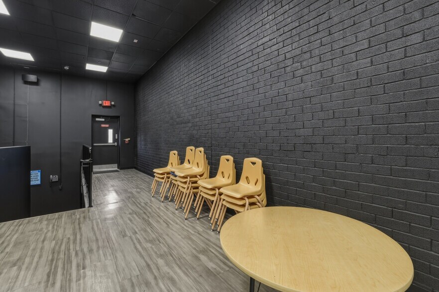 More Photos Of 1199 Silas Deane Hwy, Wethersfield General Retail For Lease