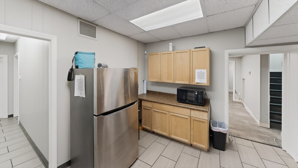 More Photos Of 515-519 18th St, Orlando Warehouse For Lease