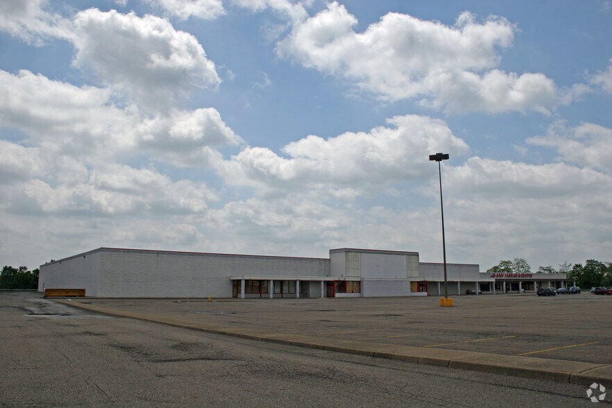 More Photos Of 67800 Mall Rd, Saint Clairsville Unknown For Lease