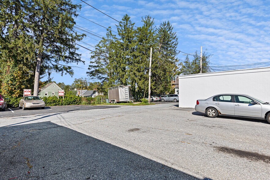 More Photos Of 125 W State St, Kennett Square Apartments For Sale