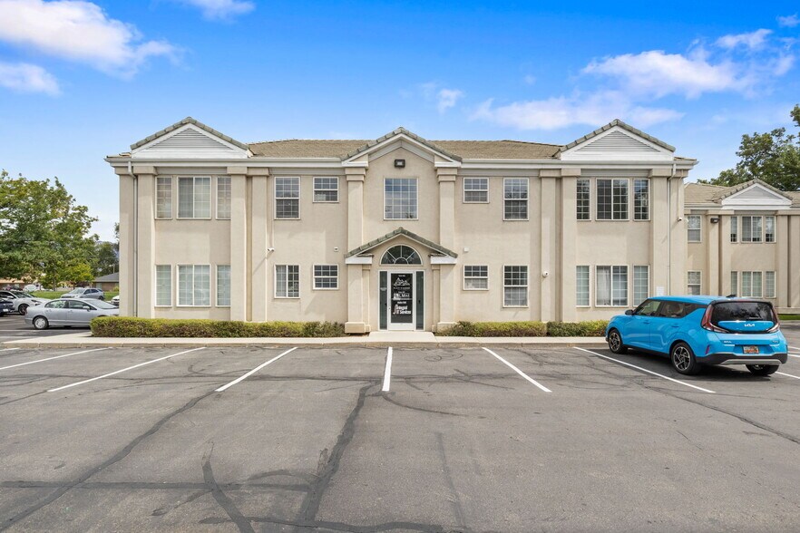 Primary Photo Of 9672 S 700 E, Sandy Office For Lease