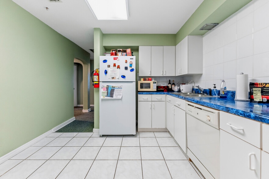More Photos Of 130 Pinellas Way N, Saint Petersburg Office For Sale