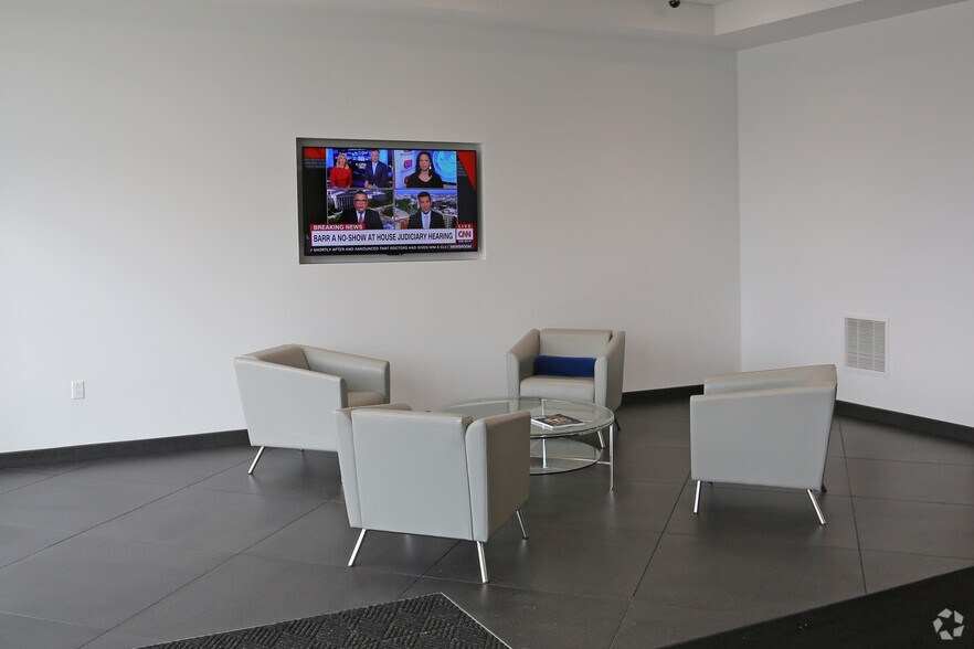 More Photos Of 100 Sterling Pky, Mechanicsburg Office For Lease