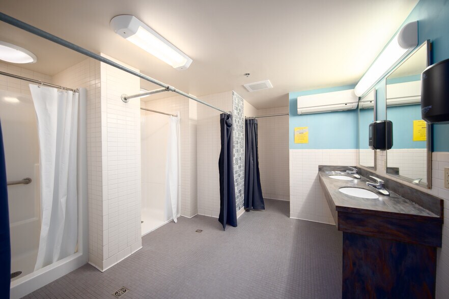 More Photos Of 77 W Bagley Rd, Berea Apartments For Sale