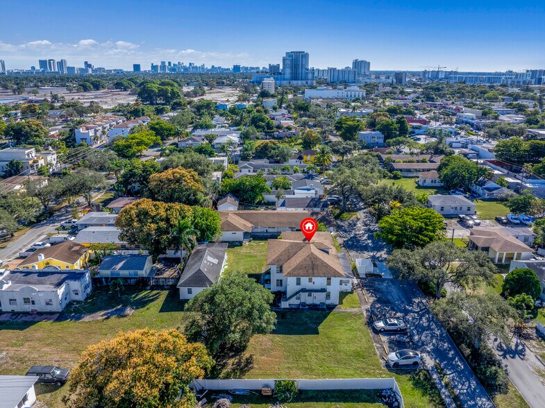 More Photos Of 1215 N 17th Ct, Hollywood Apartments For Sale