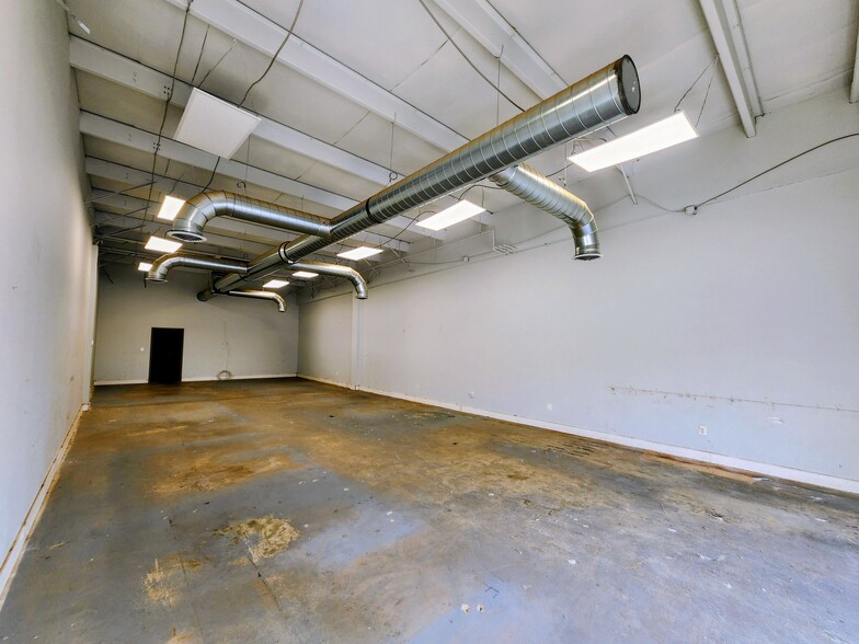 More Photos Of 10217-10225 Nokesville Rd, Manassas Restaurant For Lease