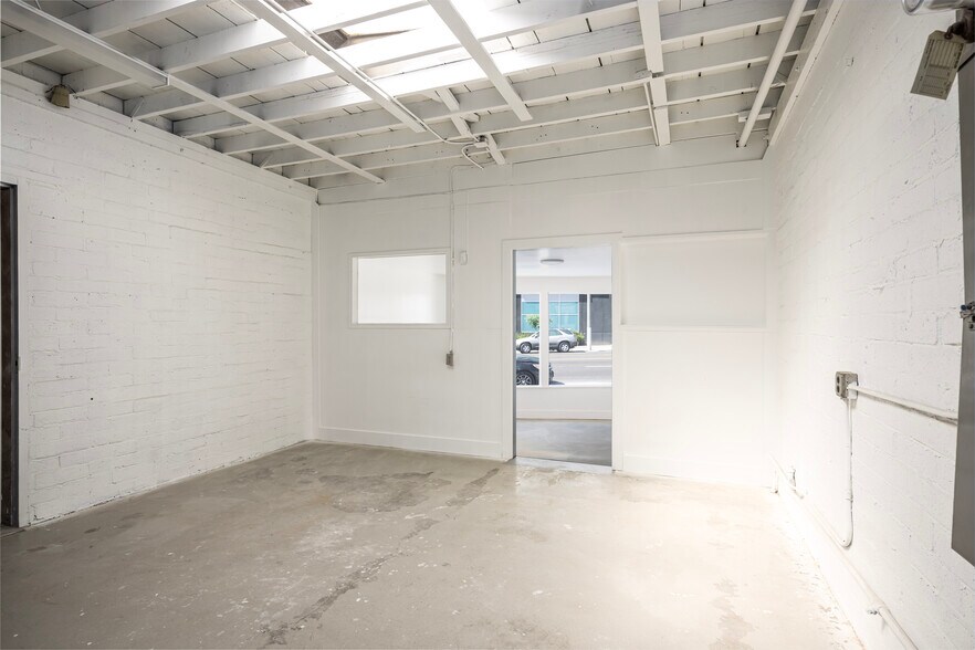 More Photos Of 718 Centinela Ave, Inglewood Storefront For Sale