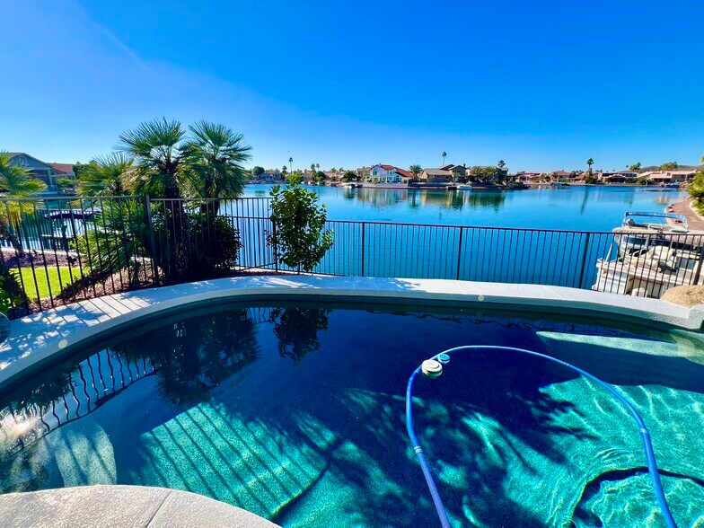 More Photos Of 21428 N 55th Ave, Glendale Assisted Living For Lease