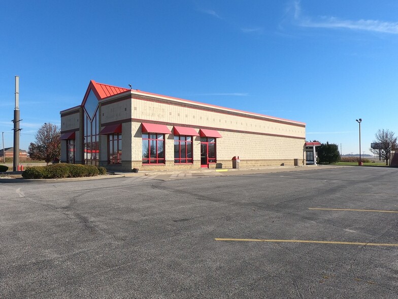 Primary Photo Of 3421 E 181st Ave, Hebron Fast Food For Sale