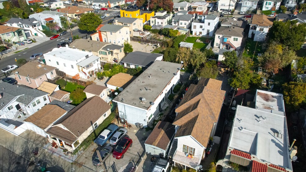 More Photos Of 2120 E 22nd St, Oakland Apartments For Sale