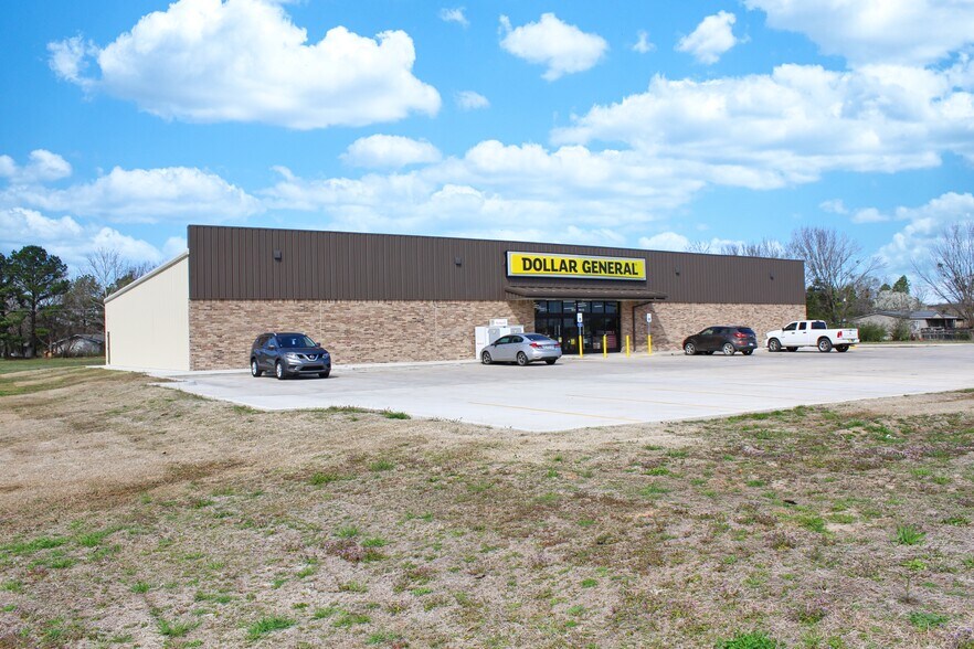 More Photos Of 602 N Main St, Kinta Freestanding For Sale