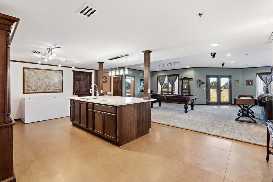 More Photos Of 32846 Block Rd, Paola Specialty For Sale