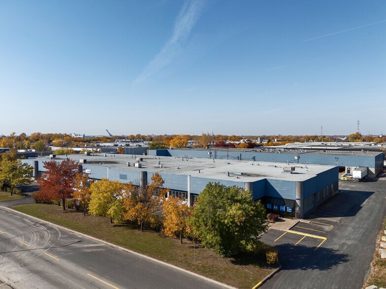 More Photos Of 2115-2147 Rue de la Province, Longueuil Warehouse For Lease