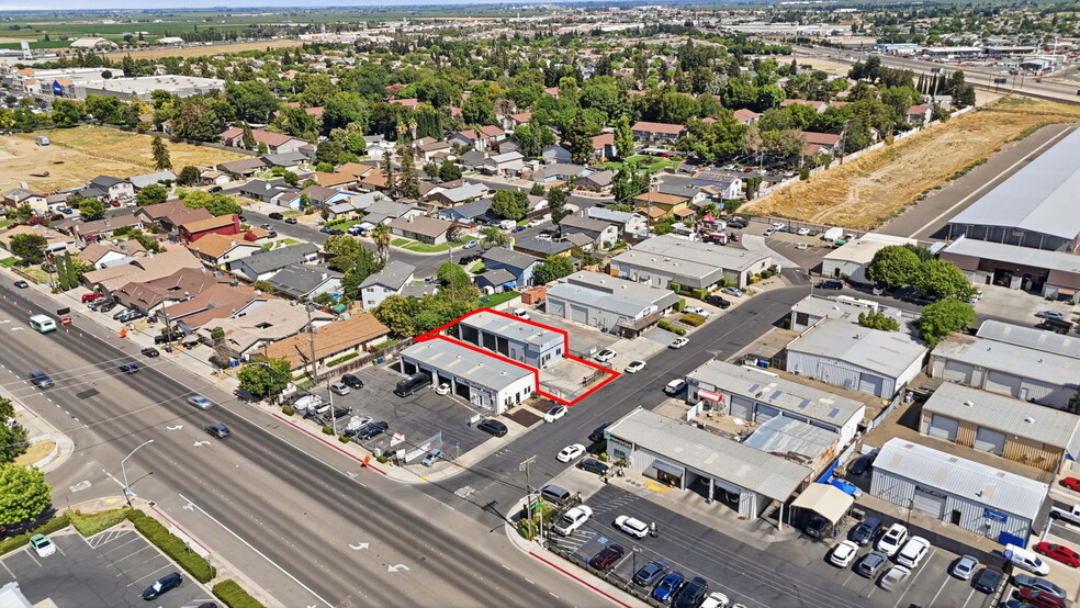 More Photos Of 1649 Carnegie St, Turlock Warehouse For Lease