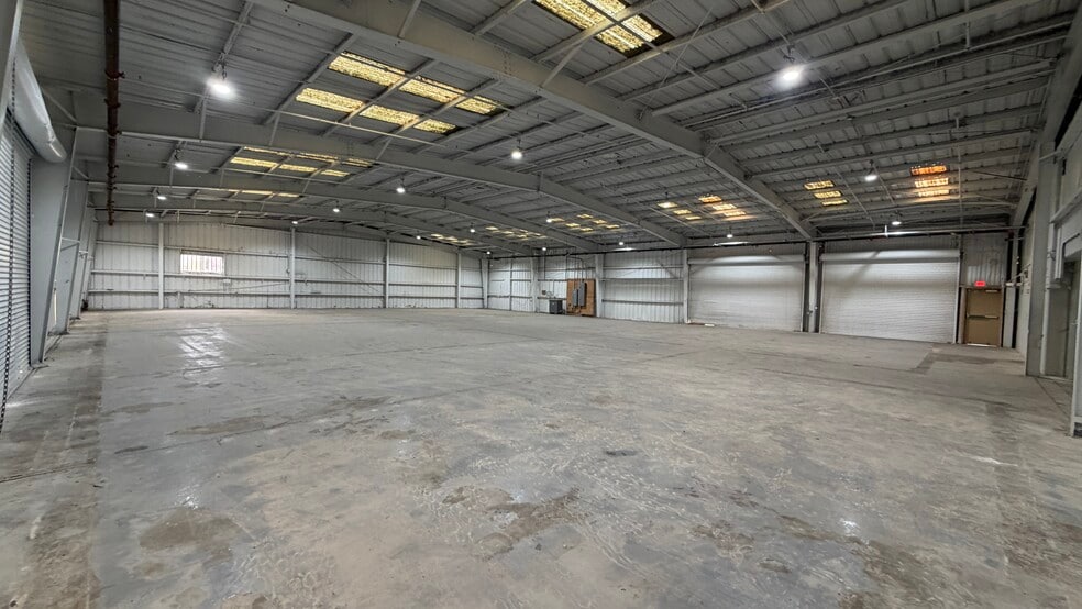 More Photos Of 401 Parr Blvd, Richmond Warehouse For Lease