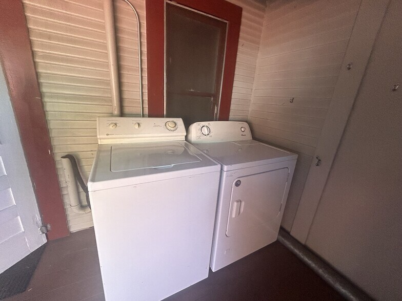 More Photos Of 1356 W Dana St, Mountain View Apartments For Sale