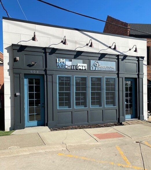 Primary Photo Of 608 Hillgrove Ave, Western Springs Office Residential For Sale