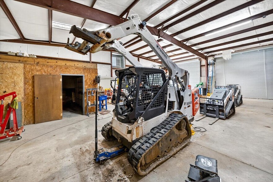 More Photos Of 4308 Interstate Dr, Macon-Bibb Office For Lease