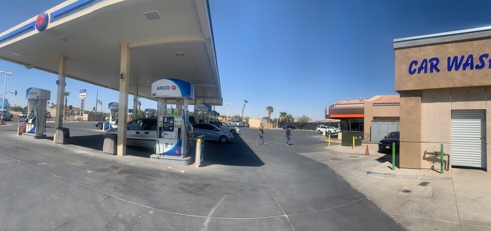 More Photos Of 205 E 15th St, Imperial Convenience Store For Sale