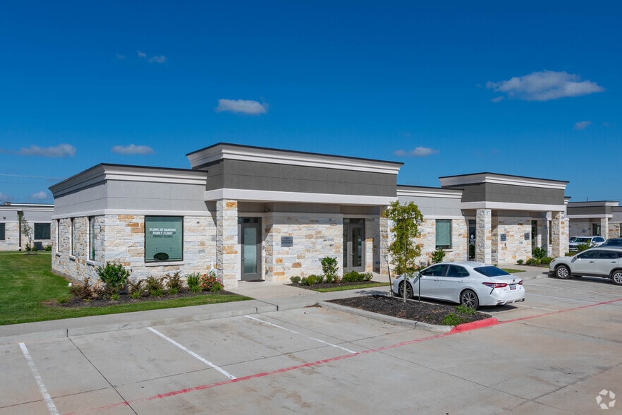 Primary Photo Of 3129 Kingsley Dr, Pearland Medical For Lease