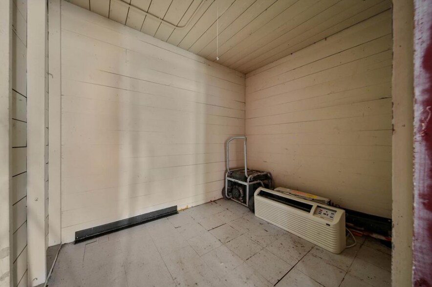 More Photos Of 7629 Harrisburg Blvd, Houston Land For Lease