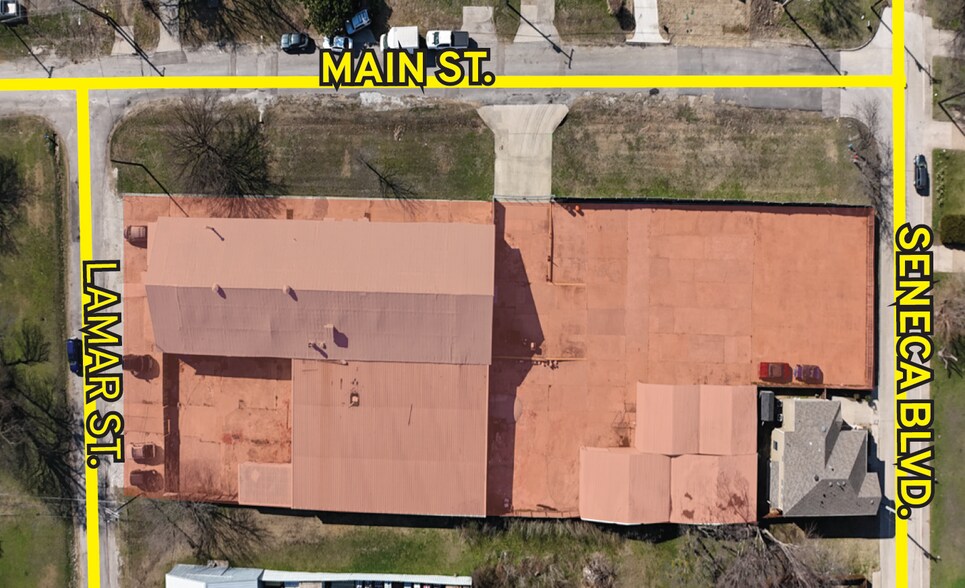 More Photos Of 501 E Lamar St, McKinney Warehouse For Lease