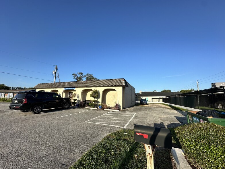 More Photos Of 1104 S Nova Rd, Ormond Beach Office For Sale