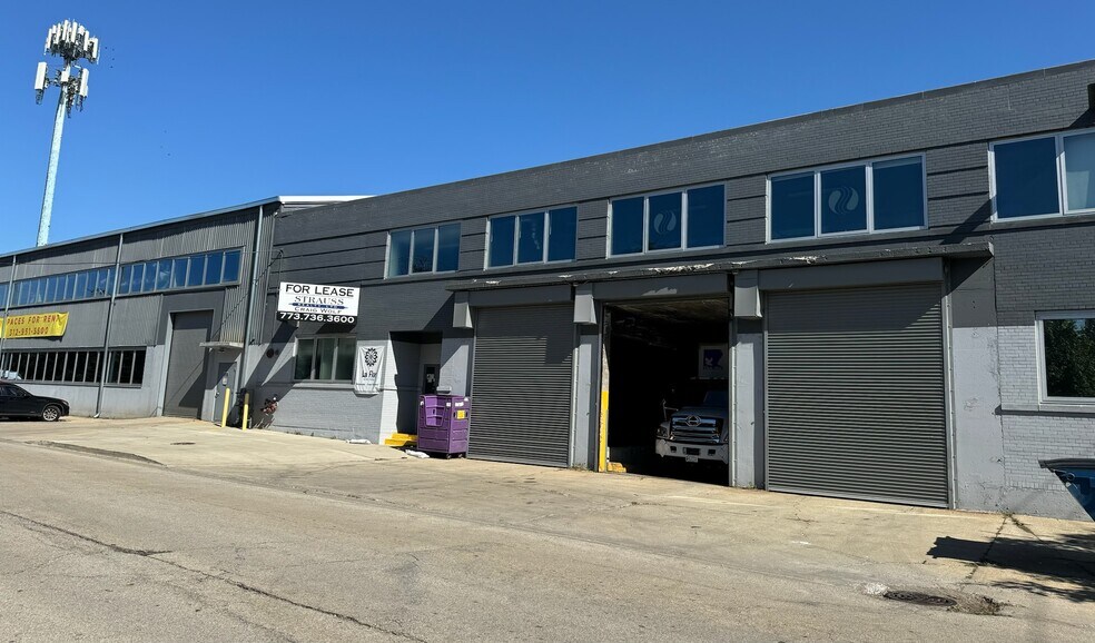 More Photos Of 4701-4715 N Lamon Ave, Chicago Warehouse For Sale